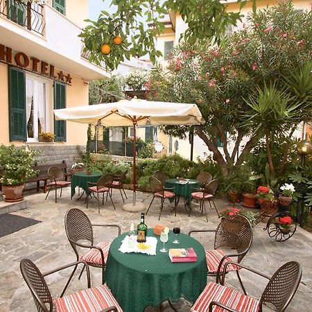 Hotel Villa Bianca Laigueglia Eksteriør billede